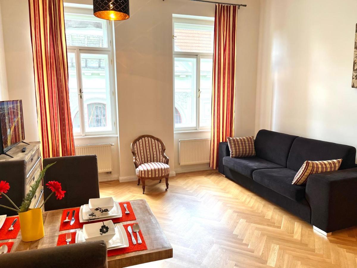 Amazing Apartment Zborovska Prague Exterior photo