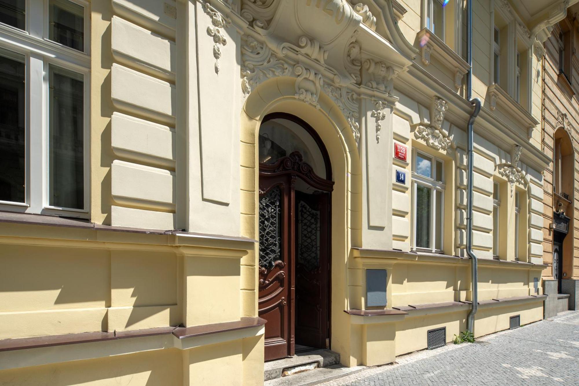 Amazing Apartment Zborovska Prague Exterior photo