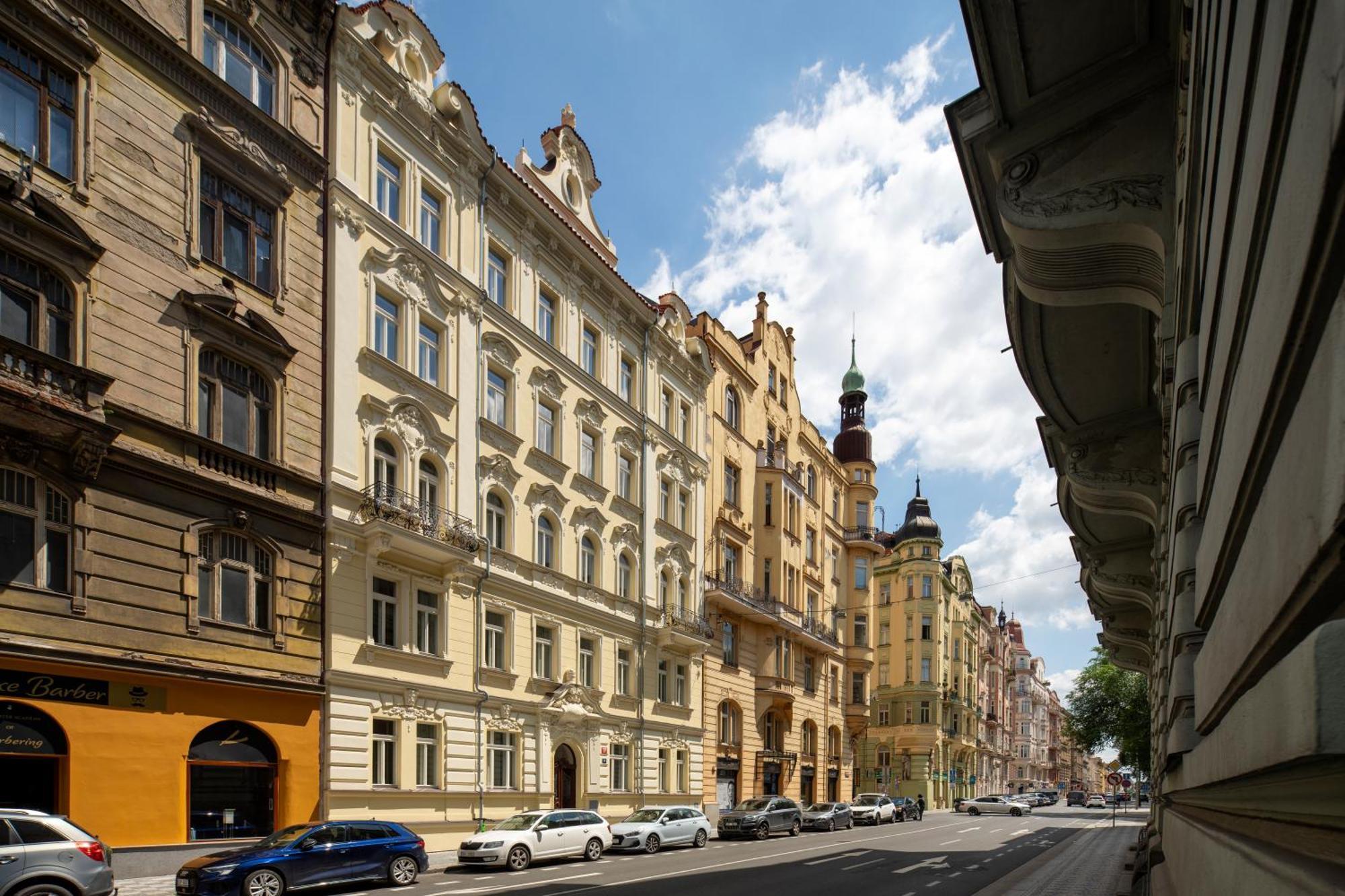 Amazing Apartment Zborovska Prague Exterior photo